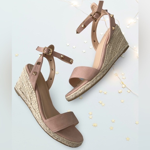 Catherine Malandrino Light Pink Wedge Sandals - Picture 10 of 15